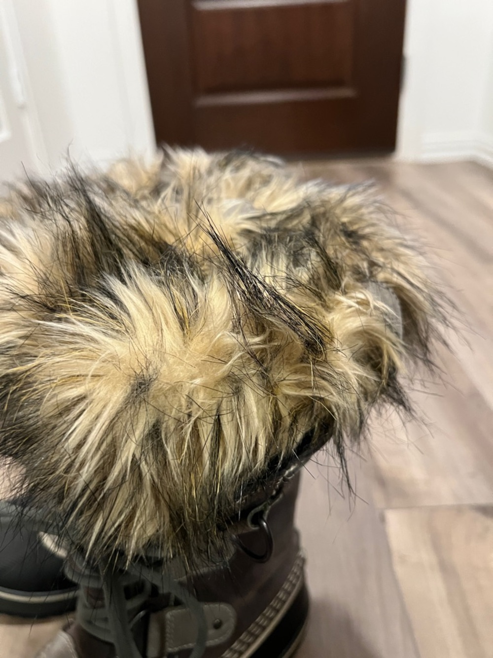 Sorel Brown and Black Faux-Fur Trim Lace-Up Winter Boots. “Joan of Arctic” - Picture 6 of 7